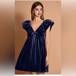❗️BUY NOW❗️ITEM WILL BE REMOVED SOON❗️Endless Rose Velvet Mini Dress with Bow